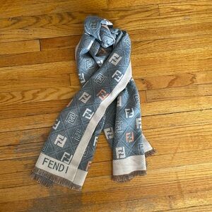 NWOT Fendi FF Diamond Wool Shawl